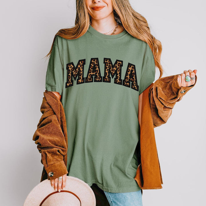 Personalized leopard print Mom Embroidery T-shirt, sleeves can be customized name