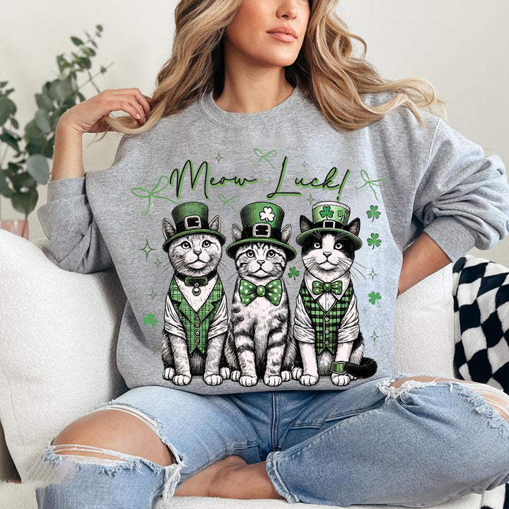 St. Patrick’s Day Cats Mom Retro Shamrock  Sweatshirt